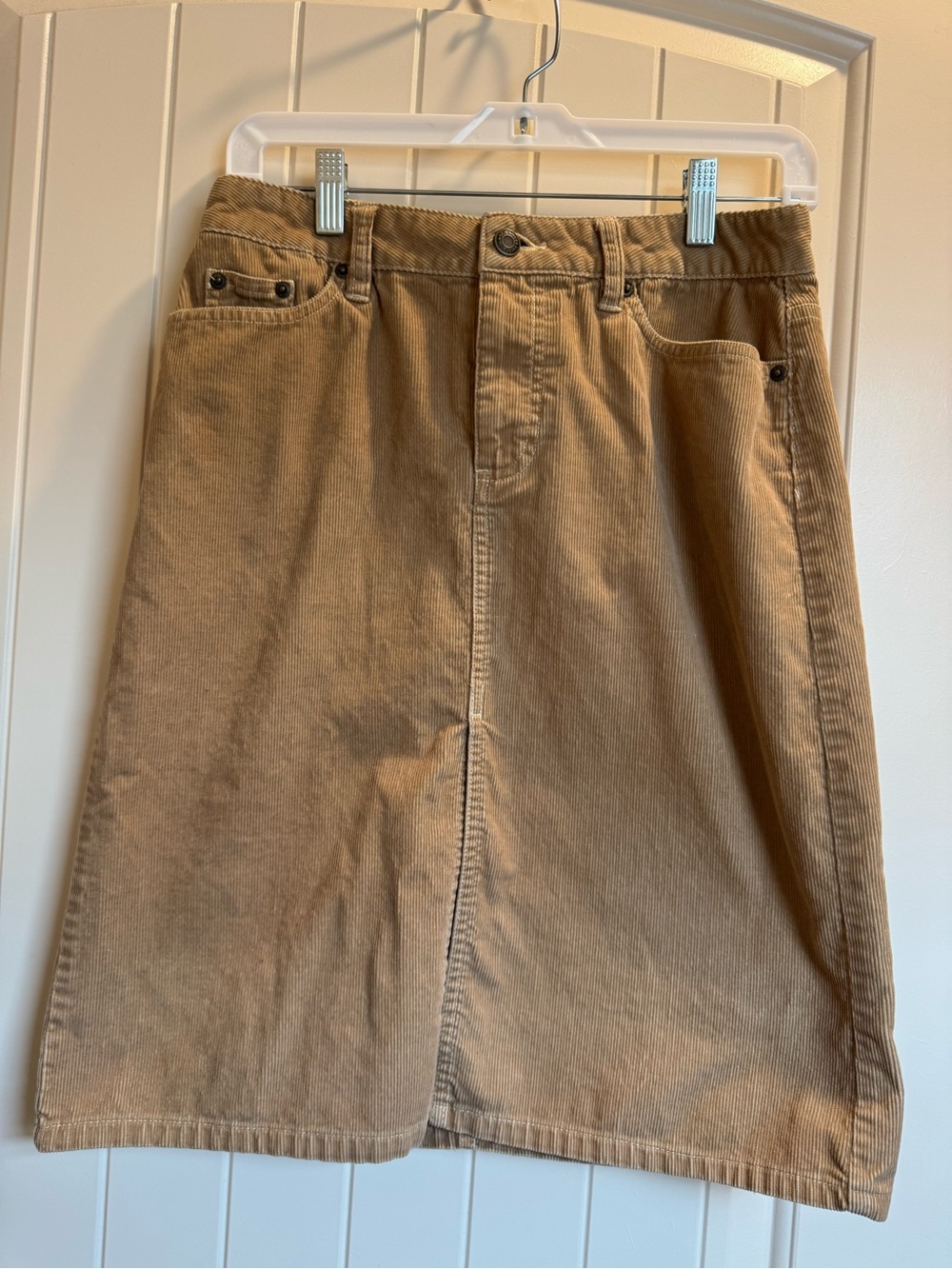 Old Navy Corduroy skirt — Tan